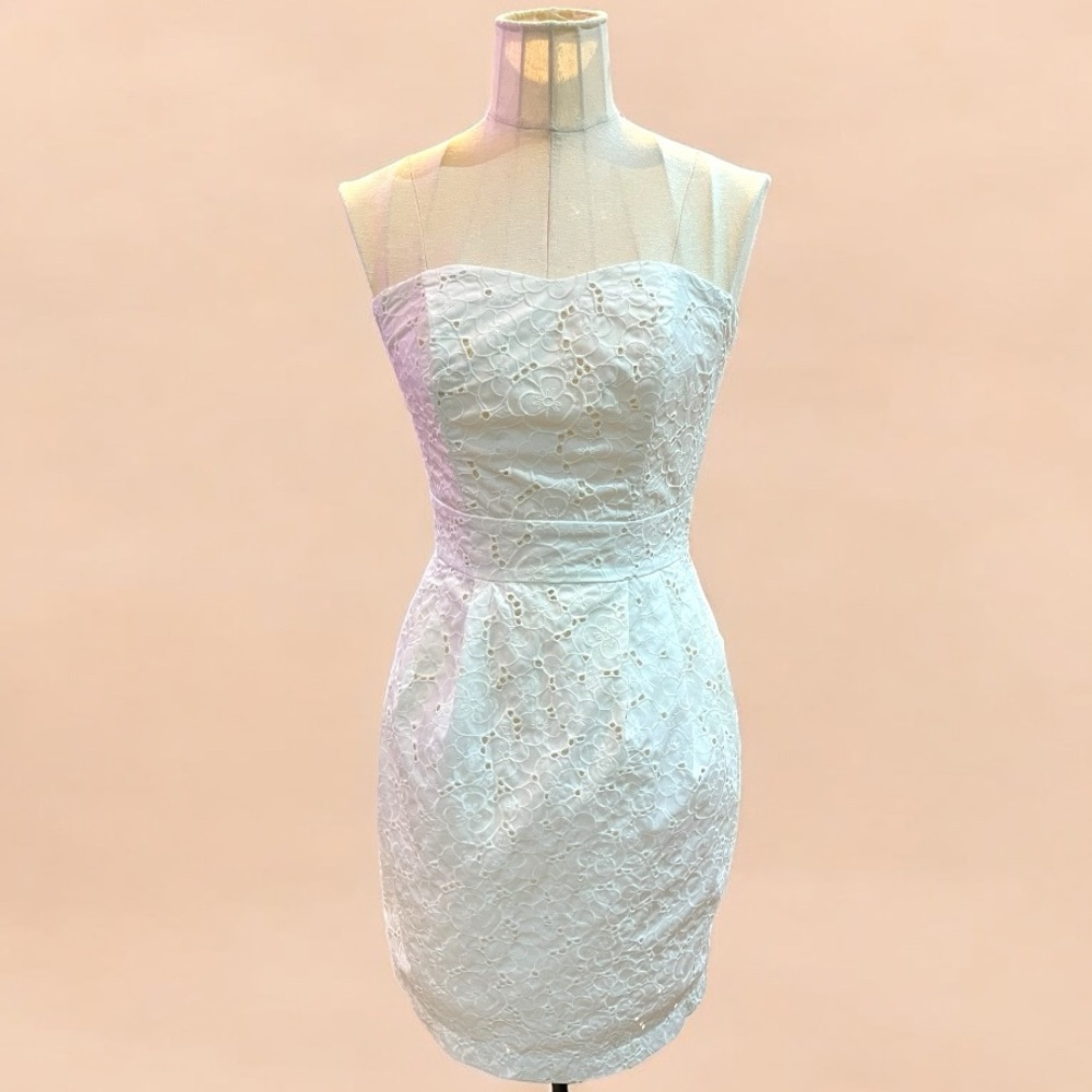 H&M white eyelet strapless mini dress Sz 6